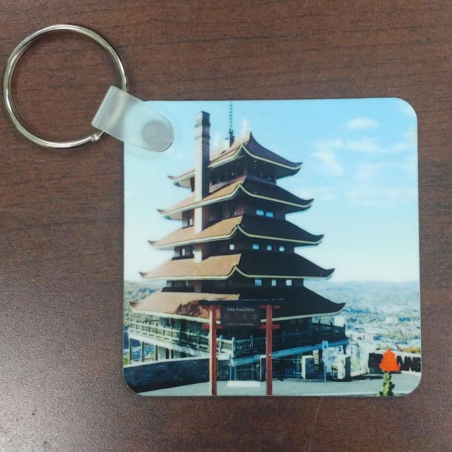 Llavero Pagoda de Lectura