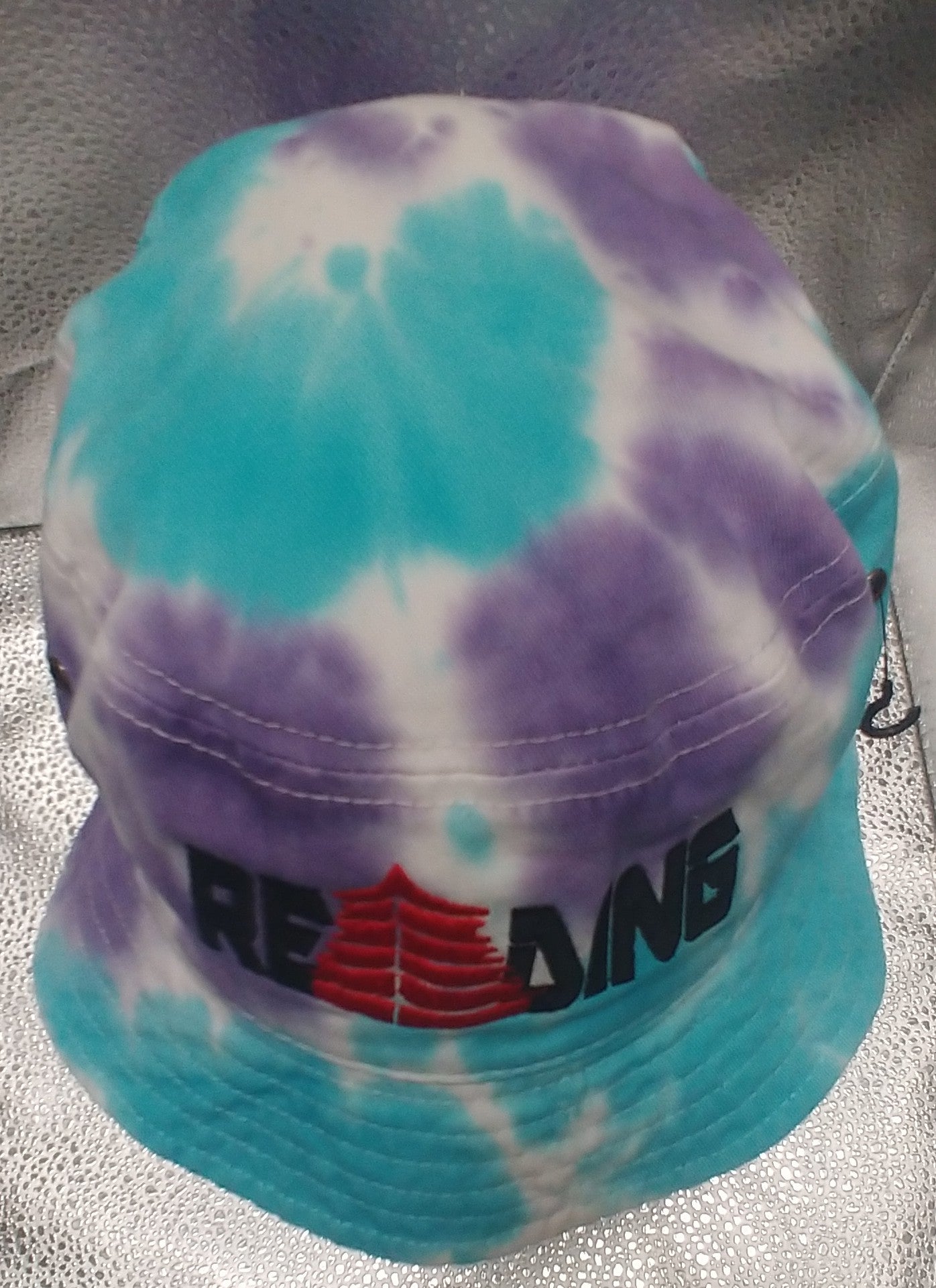 Reading Bucket Hat Faded Purple Tie Dye
