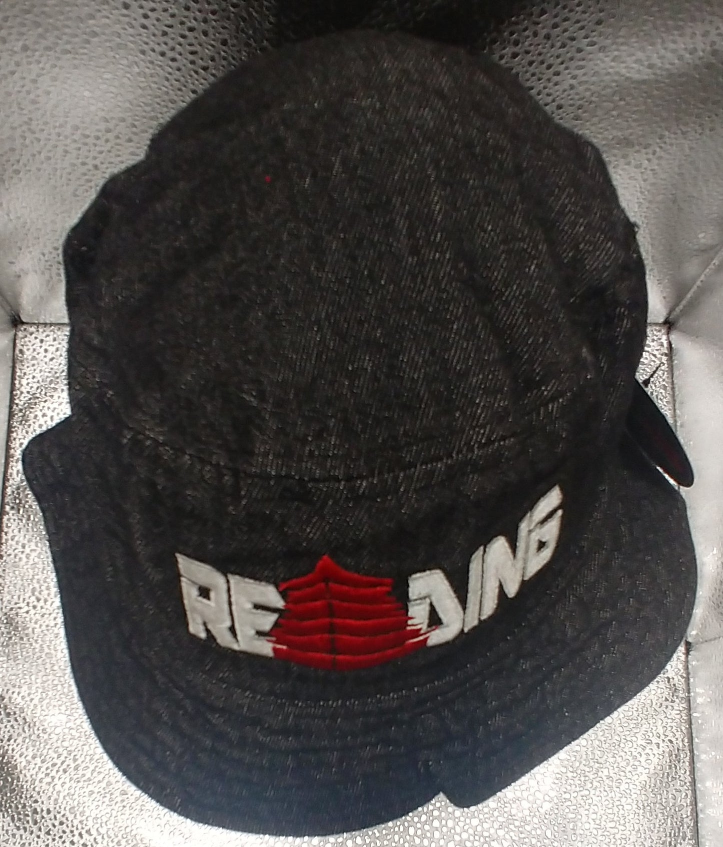 Reading Bucket Hat Black Acid Wash